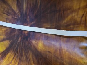 Vaalea nahkanauha,leveys 20 mm/vahvuus 2 mm eri pituuksia