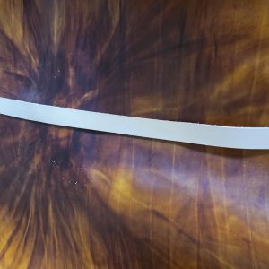 Vaalea nahkanauha,leveys 20 mm/vahvuus 2 mm eri pituuksia